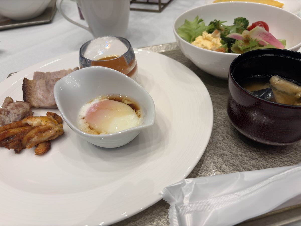 カハラ横浜の1階グランドボールルームの朝食ブッフェのプレート